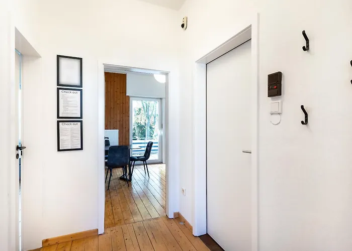 Ferienwohnungen Am Gellershagenpark 2 *